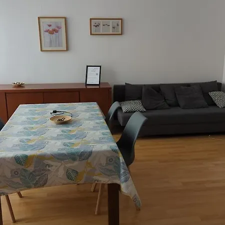 75m2 - 2min Centre Pieton & 10 Min De La Gare Apartment *